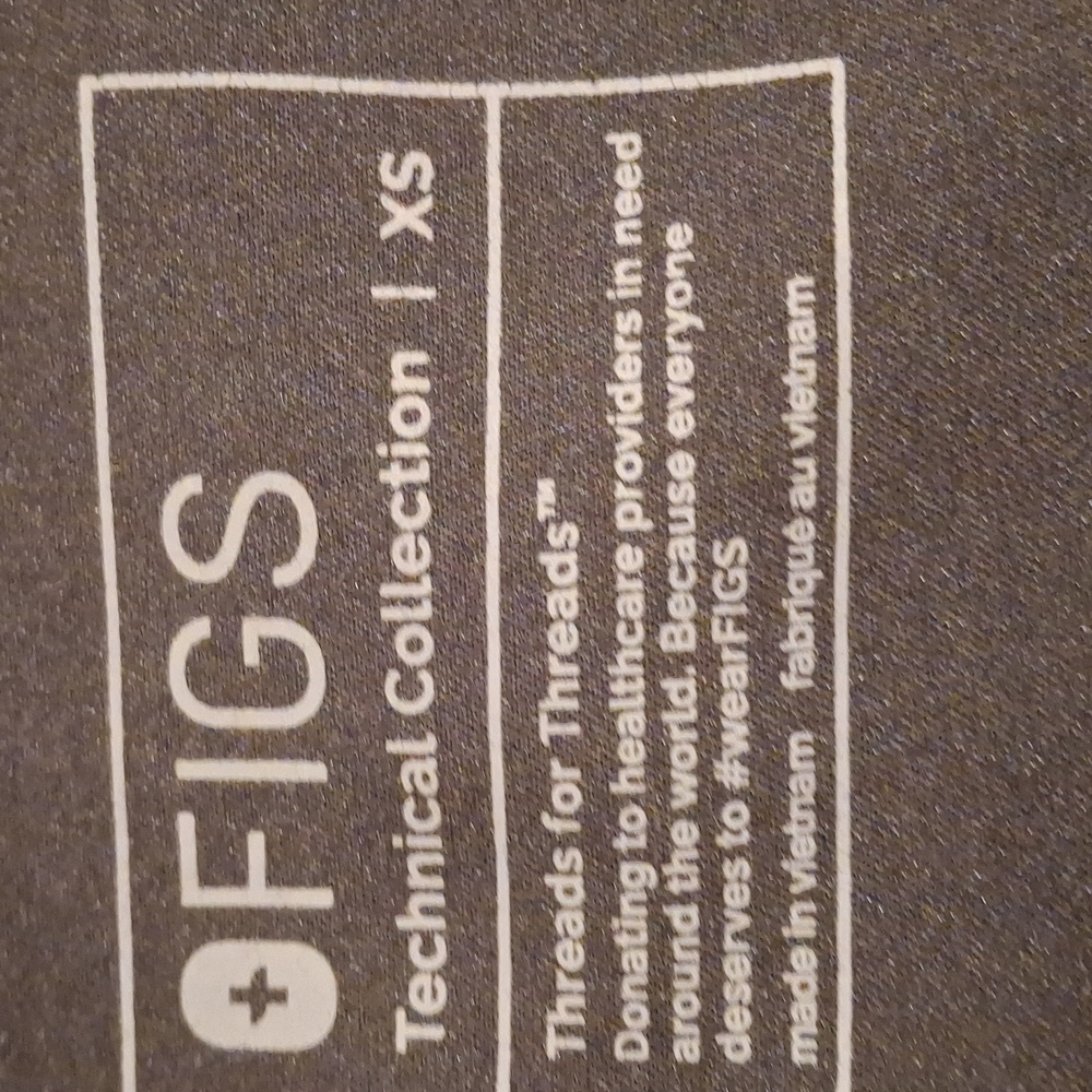 Figs Set of Black Livingston Scrub Pants & Casma Top Size XS - Picture 5 of 12